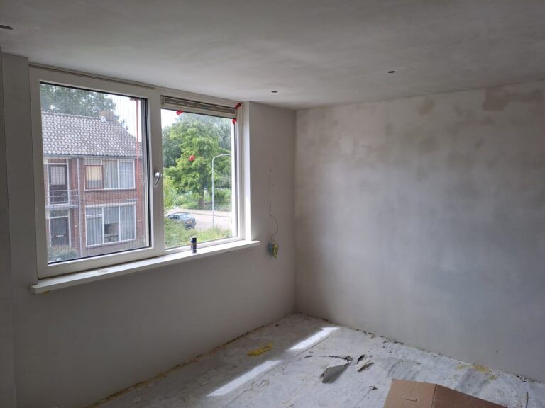 Wand- of plafondafwerking door Lammes Afbouw