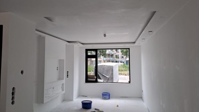 Wand- of plafondafwerking door Lammes Afbouw