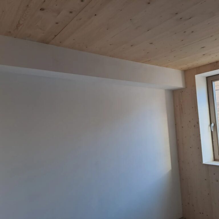 Wand- of plafondafwerking door Lammes Afbouw