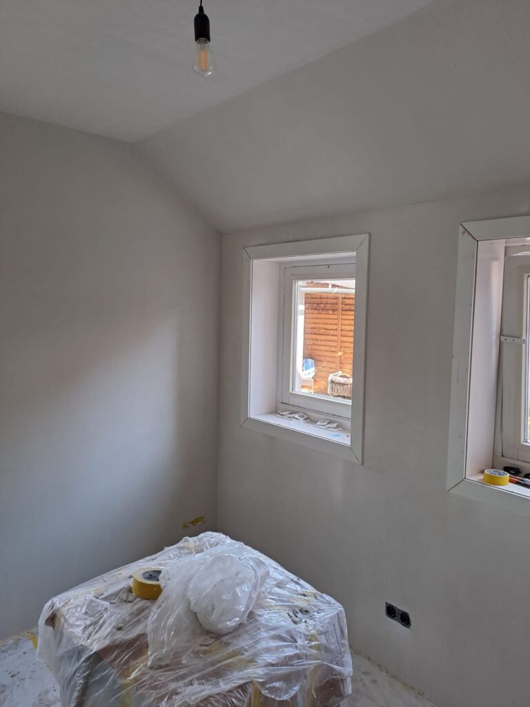 Wand- of plafondafwerking door Lammes Afbouw