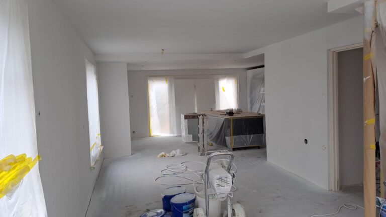 Wand- of plafondafwerking door Lammes Afbouw