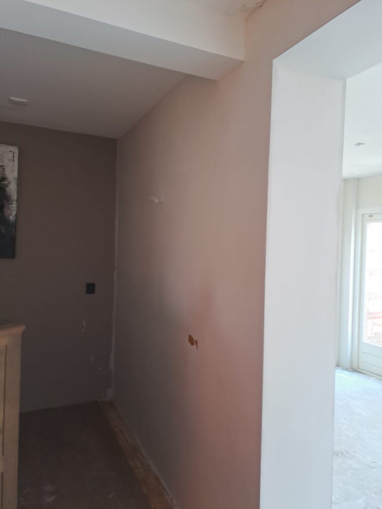 Wand- of plafondafwerking door Lammes Afbouw