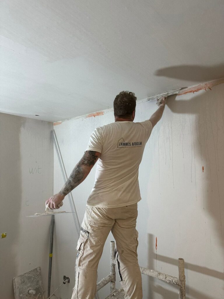 Wand- of plafondafwerking door Lammes Afbouw