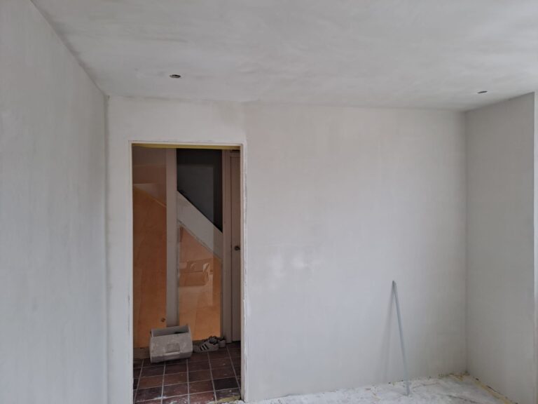 Wand- of plafondafwerking door Lammes Afbouw